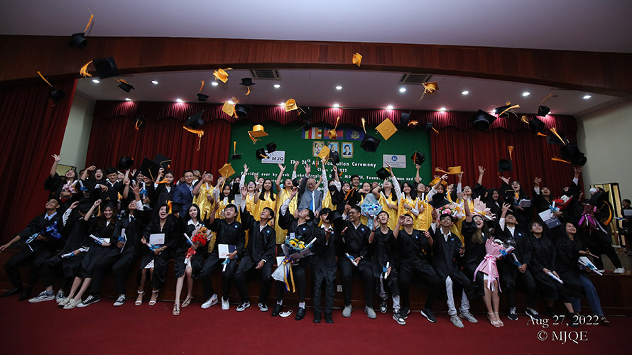 The 24th Aii Graduation Ceremony