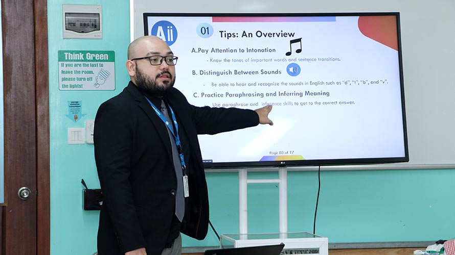 Workshop on TOEFL Listening Skills for Level 11a students at AiiCC